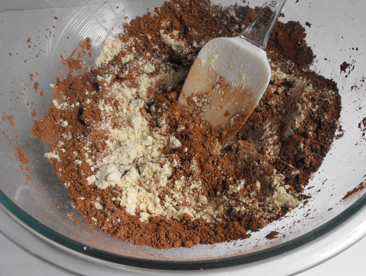 fibroid friendly gluten free brownies cocoa mix splenda maca powder gluten free flour